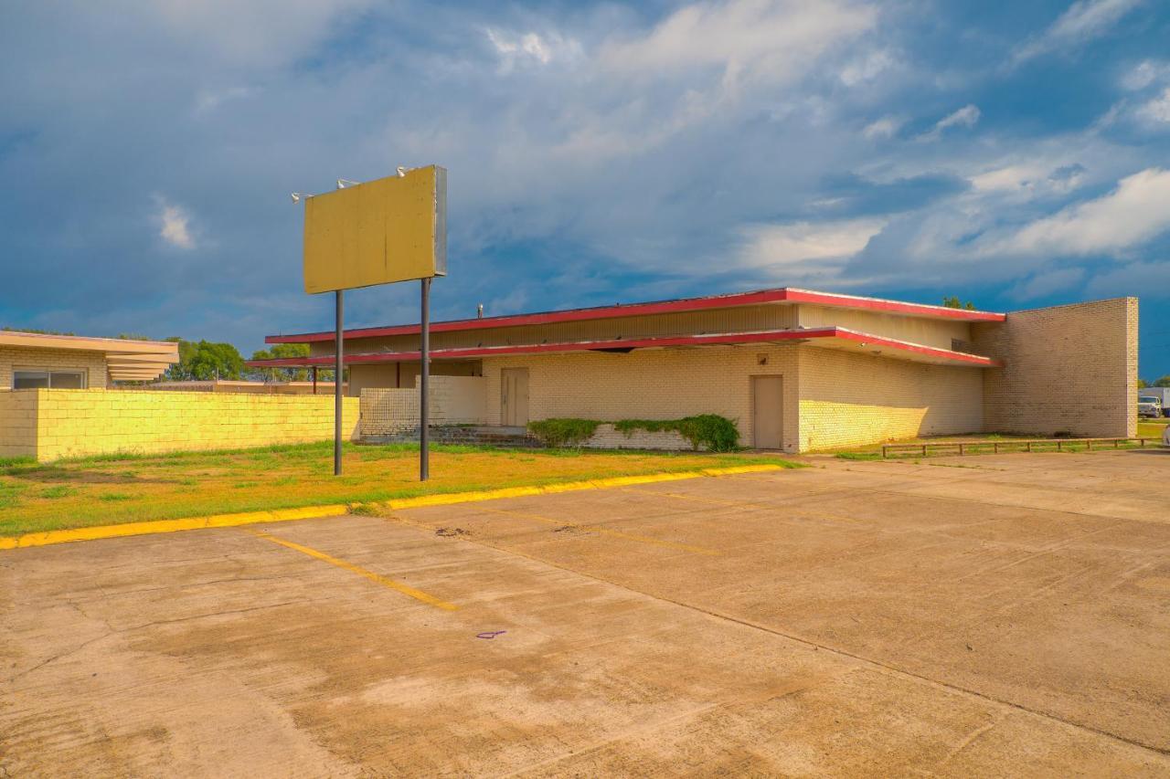 Town & Country Motel Bossier City By Oyo Dış mekan fotoğraf